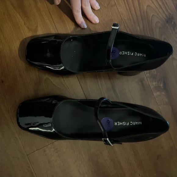 Marc Fisher Black Patent Leather Heels - Picture 3 of 4